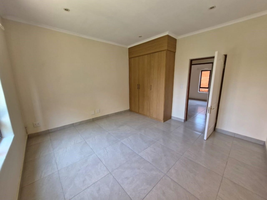 To Let 3 Bedroom Property for Rent in Meerhof North West